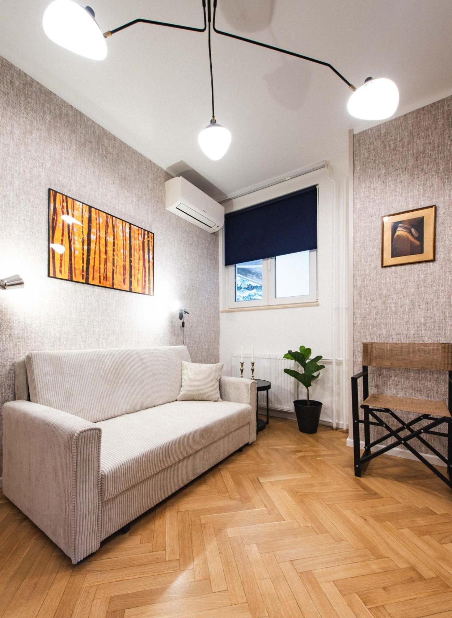 Castle Apartment *